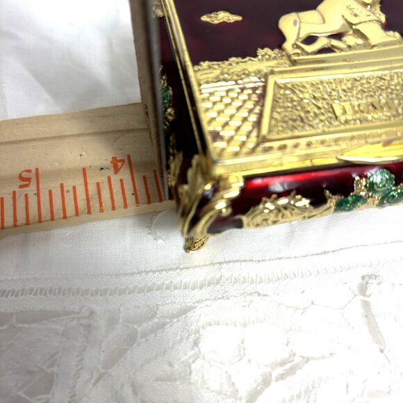Jewelry Trinket Box Iraq Lion of Babylon gold tone faux jewels VTG - Picture 12 of 13